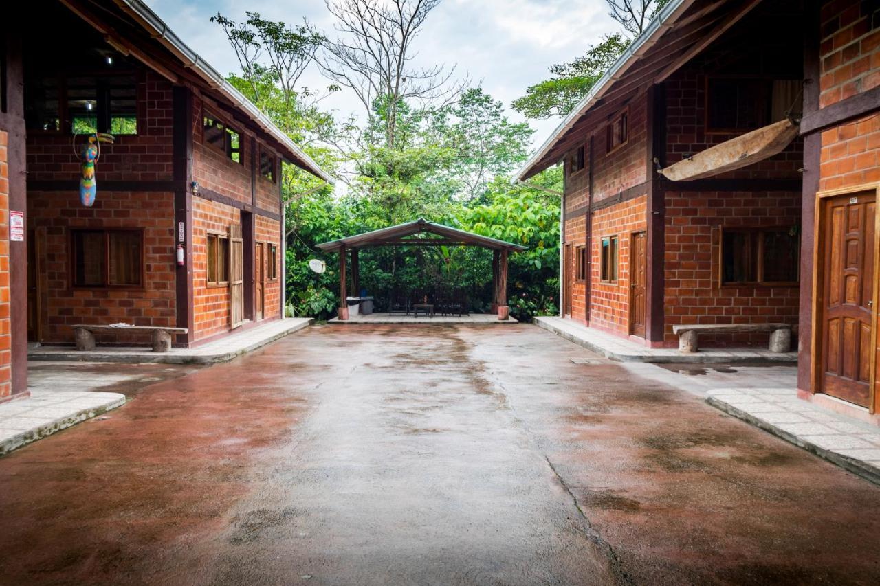 Hosteria Las Heliconias Тена Экстерьер фото